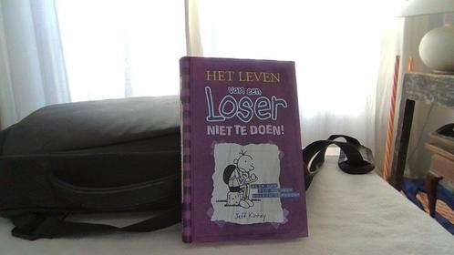 boek : Het leven van een loser niet te doen, Boeken, Kinderboeken | Jeugd | 10 tot 12 jaar, Nieuw, Non-fictie, Ophalen of Verzenden