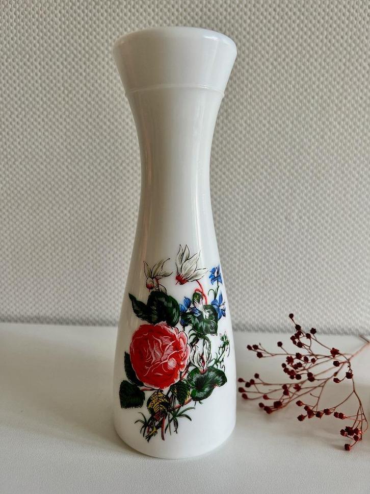 Vase en opaline fleuri, Antiek en Kunst, Antiek | Vazen, Ophalen of Verzenden