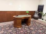 Klassiek Engels Niervormig Chesterfield Bureau, Antiek en Kunst, Ophalen of Verzenden