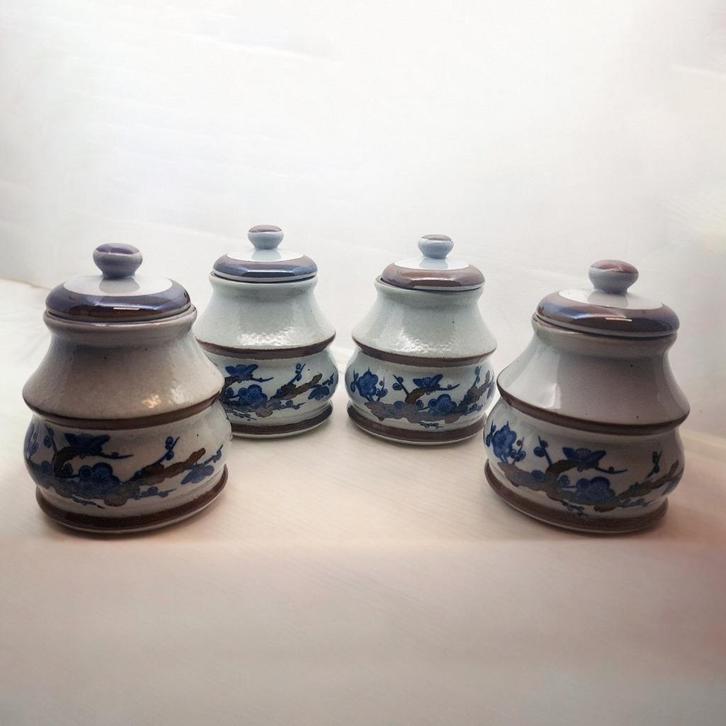 Pot en céramique décor florale bleue, Antiquités & Art, Antiquités | Céramique & Poterie, Enlèvement ou Envoi