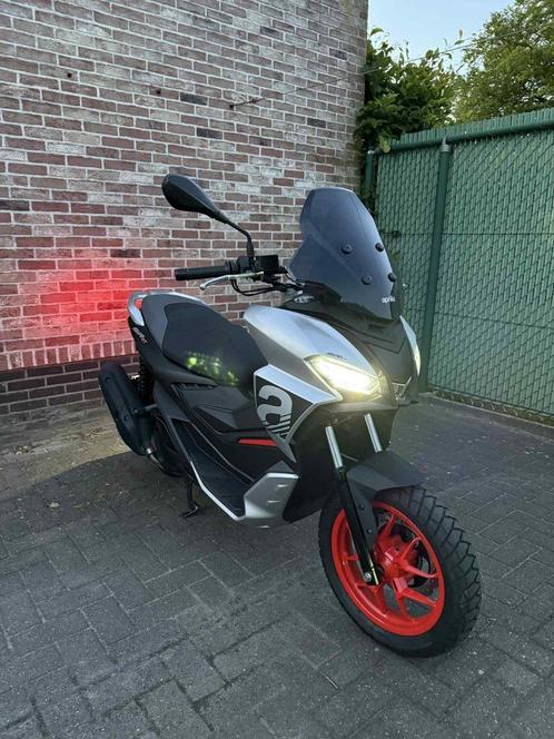 Aprilia SR GT 125cc, Motoren, Motoren | Aprilia, Particulier, Scooter, 11 kW of minder, 1 cilinder, Ophalen