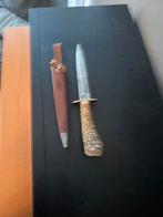 Militaria, Ophalen
