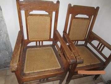 Fauteuil Art Nouveau Antique Arts and Crafts Noyer Massif beschikbaar voor biedingen