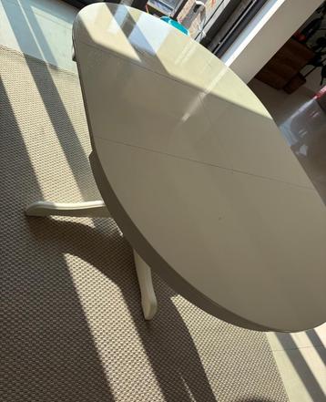 table à manger Ikea, Enlèvement, Utilisé, Cinq personnes ou plus, Ovale