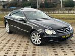 Mercedes CLK 200 Avantgarde Full option Garantie 12 Mois, Autos, CLK, Noir, 1796 cm³, Cuir et Tissu