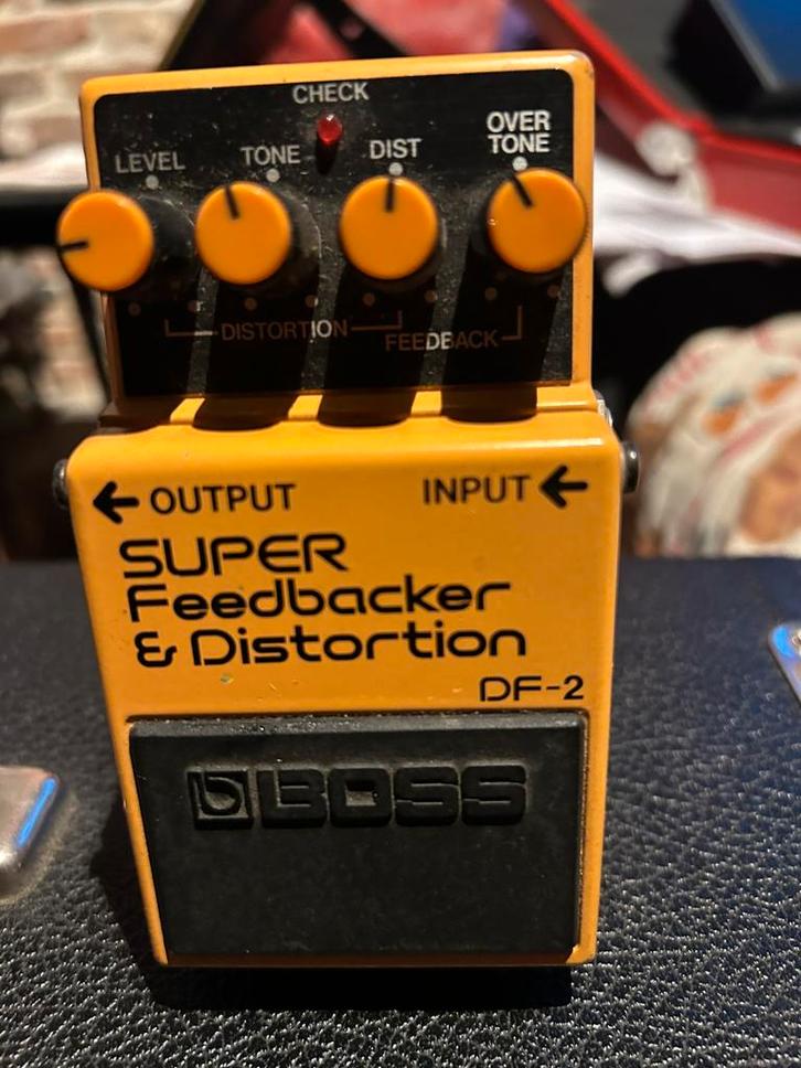 BOSS SUPER FEEDBACKER AND DISTORTION DF-2, Muziek en Instrumenten, Effecten, Gebruikt, Reverb, Ophalen of Verzenden