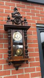 Antieke klok, Enlèvement