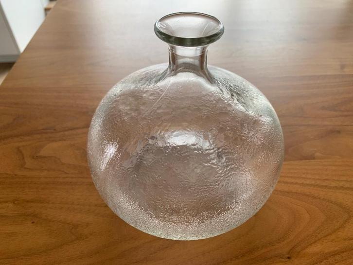 Niet gebruikte vintage moderne glazen vaas 1977, Huis en Inrichting, Woonaccessoires | Vazen, Zo goed als nieuw, Wit, Minder dan 50 cm