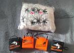 halloween decoratie witte doek spinnenweb met spinnen, Ophalen of Verzenden