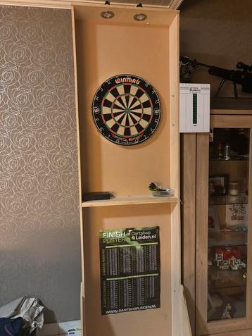 Darts kast te koop beschikbaar voor biedingen