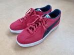Puma Delphin Suede Rood/Zwart maat 42 te koop! Z.g.a.n!, Puma, Zwart, Ophalen of Verzenden, Zo goed als nieuw
