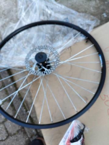 MTB Voorwiel 26" met schijfrem  beschikbaar voor biedingen