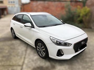 Hyundai i30 cw diesel beschikbaar voor biedingen