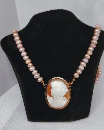 Antieke parels collier met gouden slot en cameo, ca 1900 beschikbaar voor biedingen