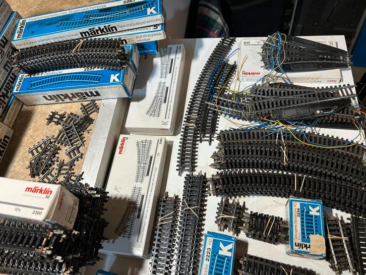 Marklin k rails vaste prijs 490€, Hobby en Vrije tijd, Modeltreinen | H0, Gebruikt, Rails, Märklin, Ophalen
