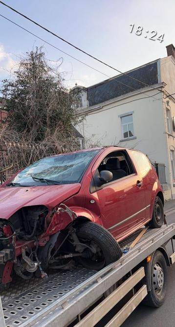 Voiture accidentée ect pour démolition 