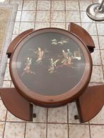 Aziatische ronde salontafel met inlegwerk en krukjes, Antiek en Kunst, Ophalen