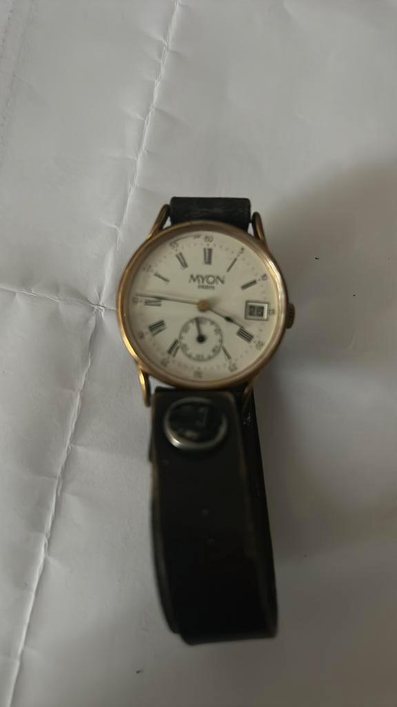 Dit horloge is een vintage Myon Paris, „Datejust” -stijl, Handtassen en Accessoires, Horloges | Heren, Gebruikt, Polshorloge, Overige merken