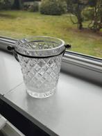 IJsemmer van geslepen glas, Ophalen