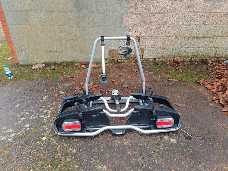 Porte-vélos Thule comme neuf, Autos : Divers, Porte-vélos, Comme neuf, Support d'attelage, 2 vélos, Vélo électrique, Enlèvement