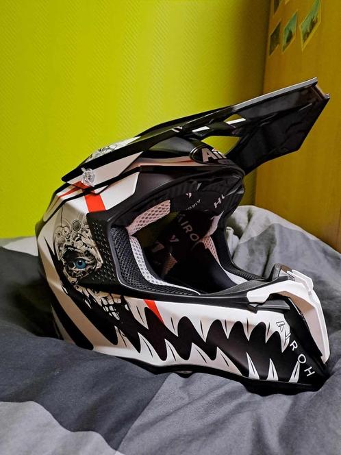 casque moto Airoh twist 2.0 Mask, Motos, Vêtements | Casques de moto, Hommes, Casque off road, S, Autres marques, Neuf, sans ticket