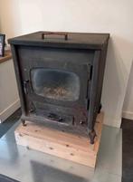 Houtkachel + 5kuub brandhout, Huis en Inrichting, Kachels, Ophalen, Zo goed als nieuw, Hout, Houtkachel