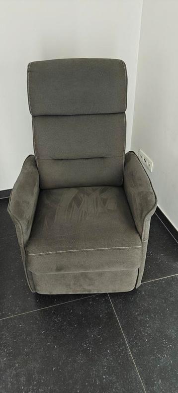 Elektrische zetel beschikbaar voor biedingen