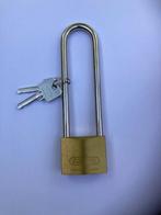 HANGSLOT ABUS 85/50 MET HOGE BEUGEL 127 K, Ophalen of Verzenden, Nieuw, Koper of Messing, Slot