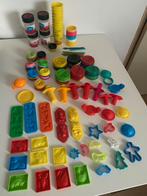 play doh vormpjes potjes dekseltje mesje boetseer speelgoed, Ophalen of Verzenden, Knutselen