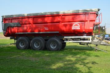 Benne basculante Deroo à 3 essieux (33 tonnes) disponible aux enchères