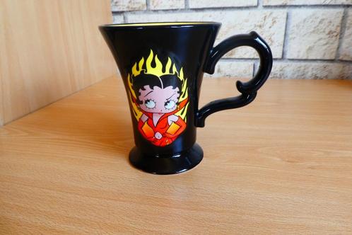 Beker met reliëf van Betty Boop Avenue of the Stars 2001, Verzamelen, Beelden en Beeldjes, Nieuw, Mens, Ophalen of Verzenden