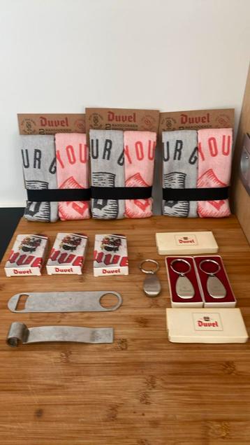  LOT DUVEL VERZAMELOBJECTEN beschikbaar voor biedingen