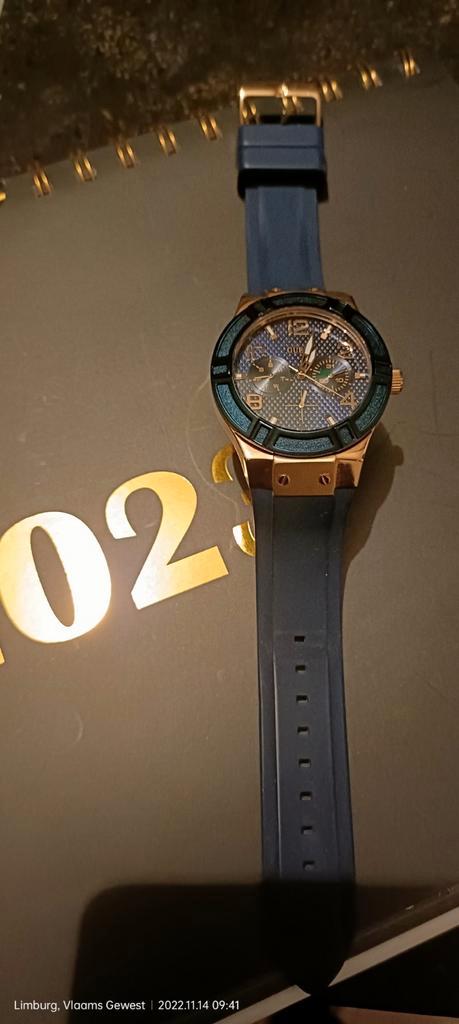 Guess. Unisex polshorloge (zo goed als nieuw!), Handtassen en Accessoires, Horloges | Dames, Zo goed als nieuw, Polshorloge, Guess