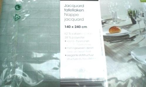 Nappe neuve rect.140x 240 Jacquard dans emballage origine, Maison & Meubles, Nappes, Neuf, Rectangle, Intérieur, Enlèvement ou Envoi