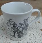 Vintage mok met 2 schattige eekhoorntjes en eikeltjes, Collections, Collections Animaux, Enlèvement ou Envoi, Comme neuf, Autres