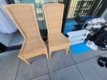 Stoelen met schoenen rek voor 20€ beschikbaar voor biedingen
