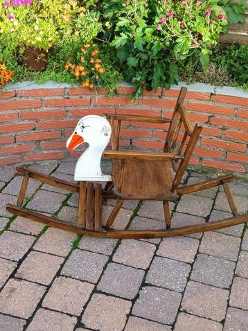 Hobbelzwaan beschikbaar voor biedingen