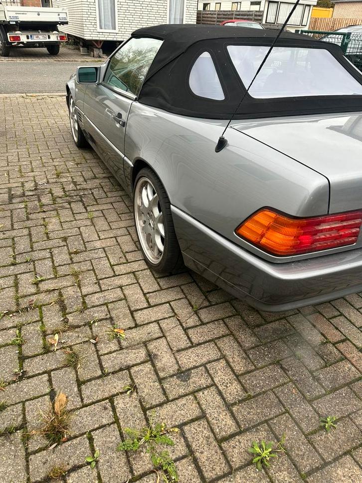 Mercedes 300 sl vaste prijs, Auto's, Mercedes-Benz, Particulier, SL, Benzine, Cabriolet, 3 deurs, Automaat, Overige kleuren, Stof
