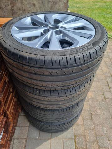 Zomerset Toyota Auris 225 45 17, Auto-onderdelen, Ophalen, Gebruikt, Banden en Velgen, 17 inch