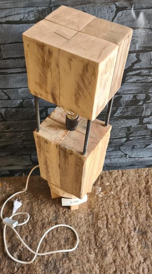 Unieke Houten Lamp – Vorm met Verhaal, Huis en Inrichting, Lampen | Tafellampen, Nieuw, Minder dan 50 cm, Hout, Ophalen