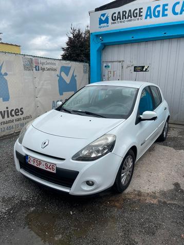 Auto te huur Renault Clio te huur €40/dag