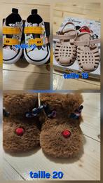 Lot de 2 paires de chaussures et 1Chaussons taille 19 et 20, Kinderen en Baby's, Babykleding | Schoentjes en Sokjes, Ophalen of Verzenden