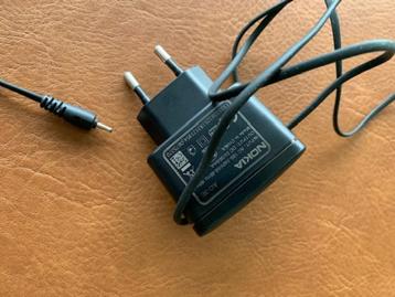 Nokia oplader met dunne pin  beschikbaar voor biedingen