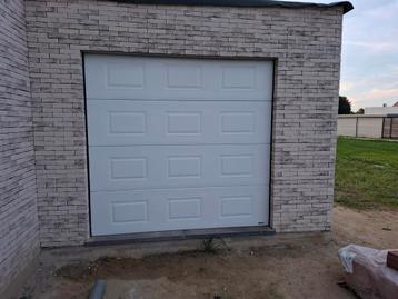 Garagepoort 232cm breed en 225cm hoog  beschikbaar voor biedingen