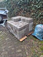 94 betonblokken 14x13,5x28,5cm, Ophalen