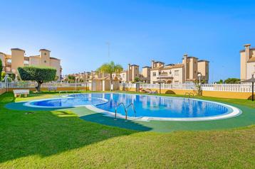 Appartement met solarium lomas de cabo roig beschikbaar voor biedingen