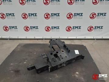 Occ support gauche Renault T 21116689 82232523, Utilisé, Renault, Suspension et Châssis