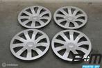 Set 15 inch wieldoppen Audi A1 GB 82A601147, Auto-onderdelen, Gebruikt, Band(en)