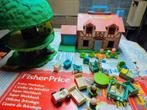 Fisher Price Vintage bruin huisje met gerief en popjes erbij, Ophalen of Verzenden, Gebruikt, Met geluid