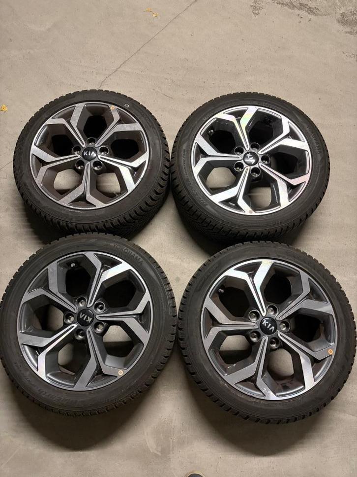 Originele KIA Ceed CD 17" Velgen + Winterbanden, Auto-onderdelen, Banden en Velgen, Banden en Velgen, Winterbanden, 17 inch, 225 mm